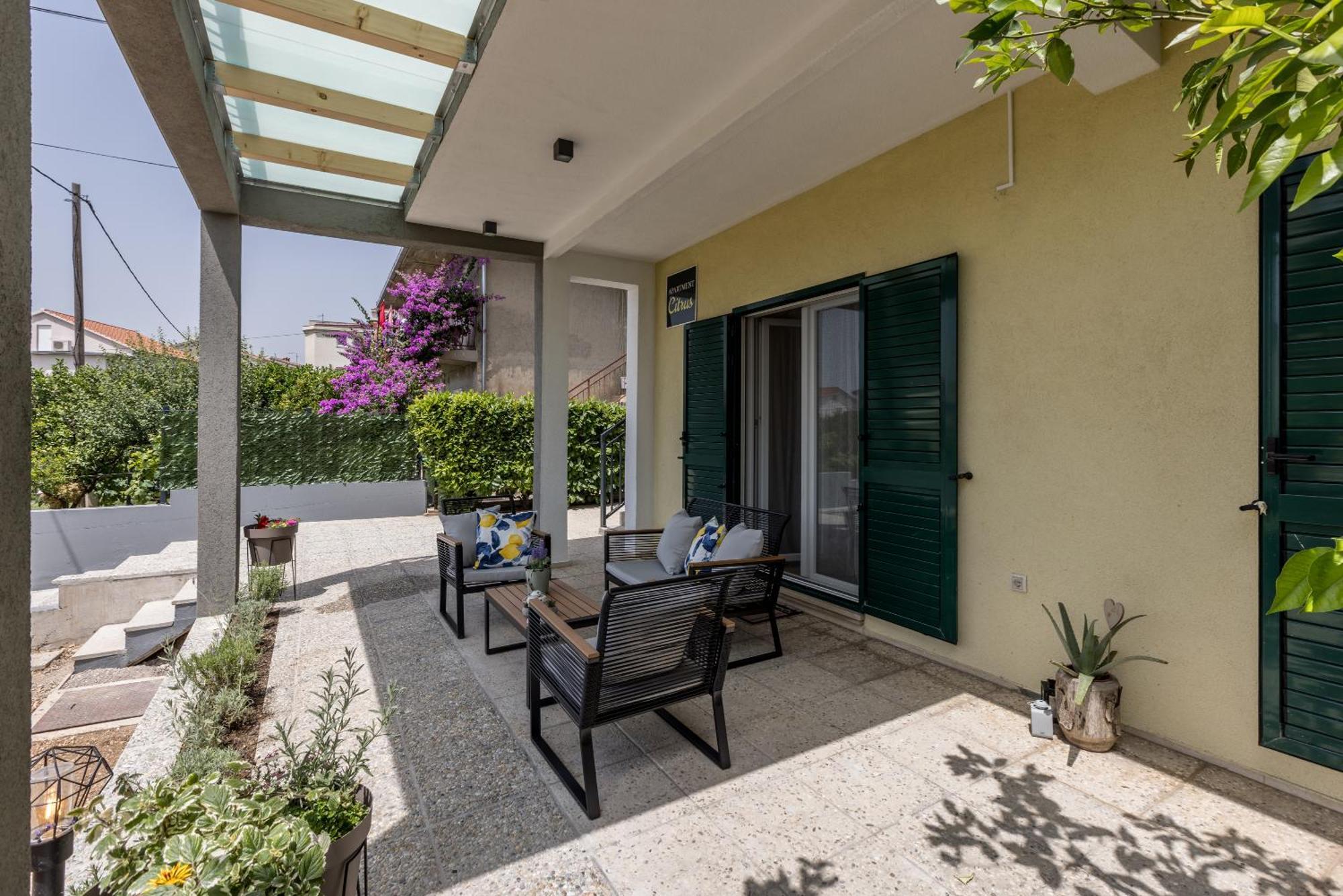 Citrus Accommodation Каштела Экстерьер фото