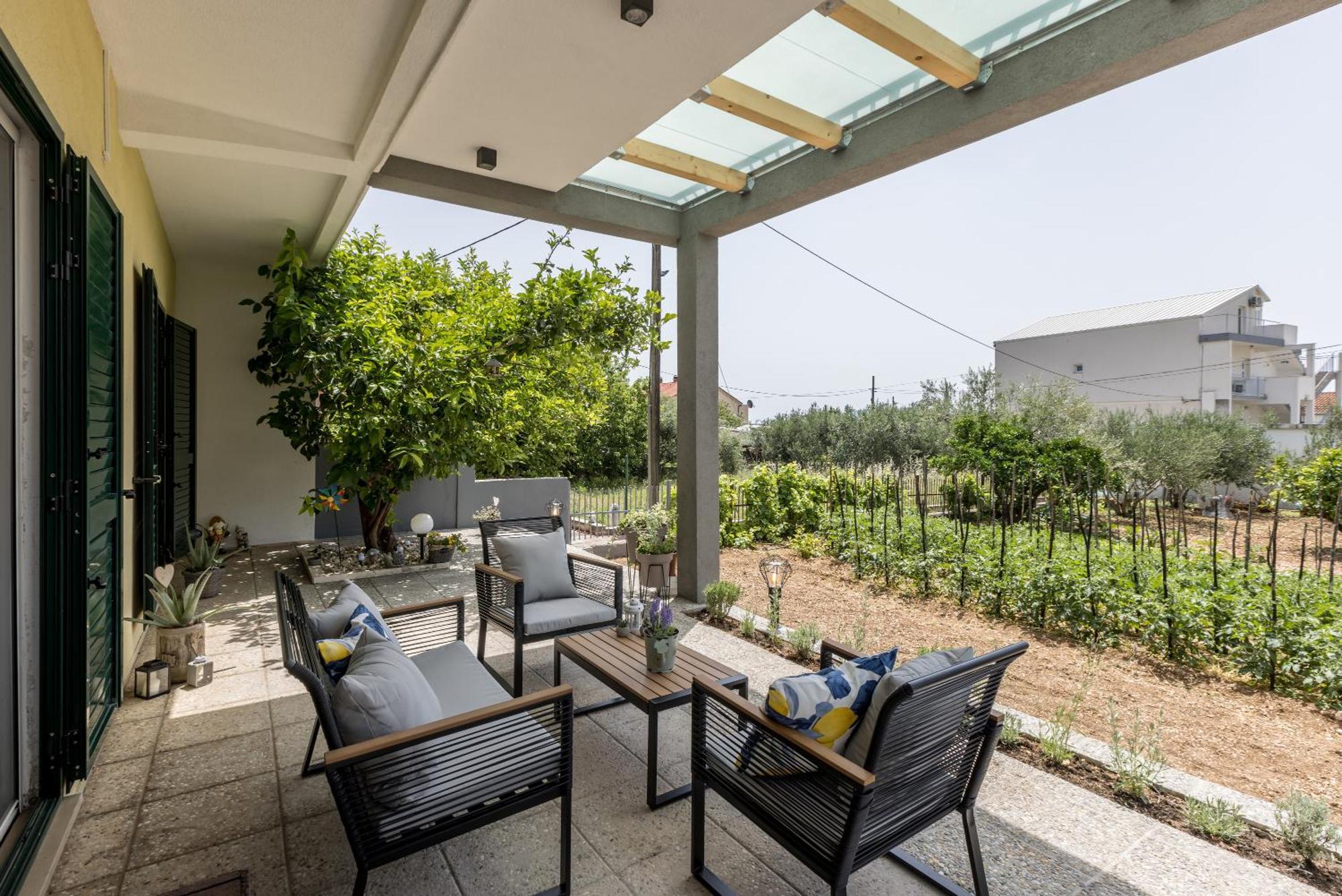 Citrus Accommodation Каштела Экстерьер фото